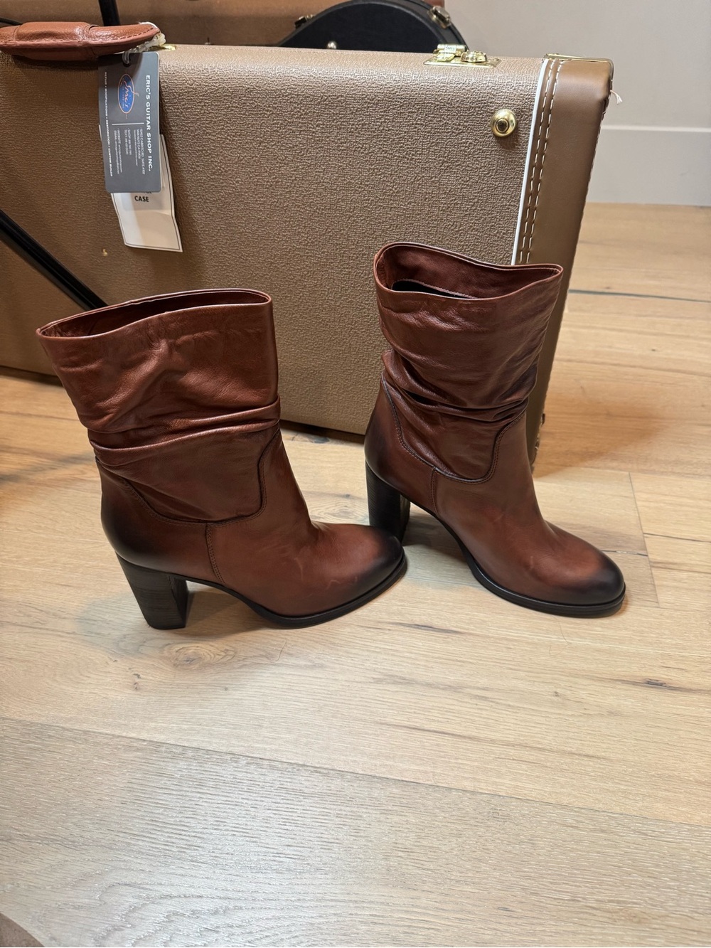 Mimmù Women's Brown Leather Mid-Calf Slouch Heel Boots